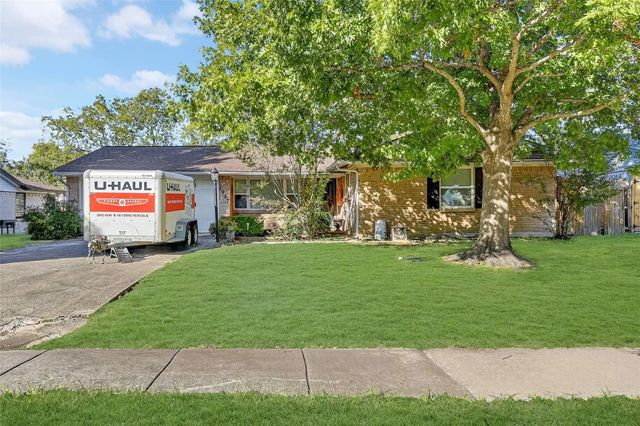 2947 Cameo Lane, Farmers Branch