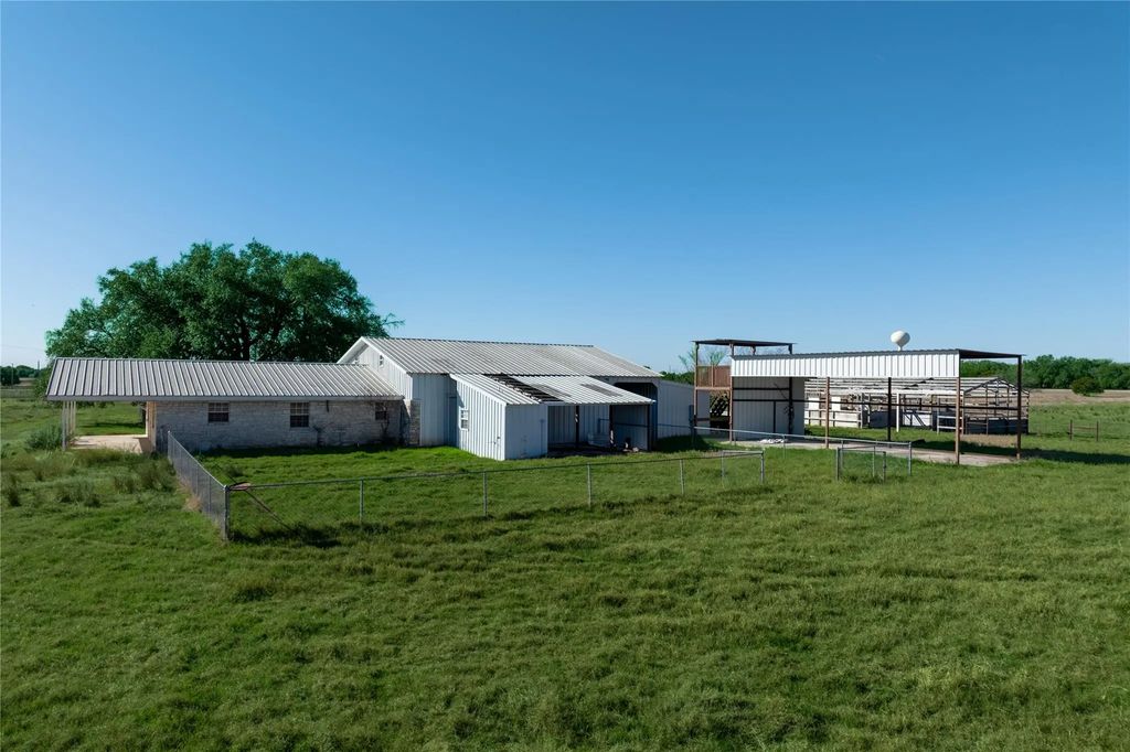 6862 Fm 2484, Salado