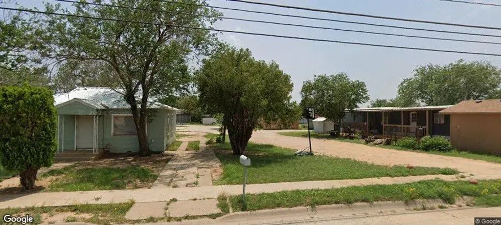 320 28th Street, Snyder