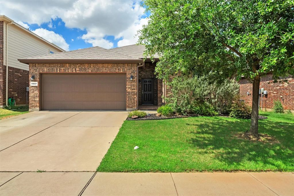 1037 Doe Meadow Drive, Fort Worth