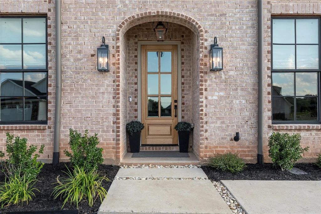 12014 Kenai Circle, Woodway