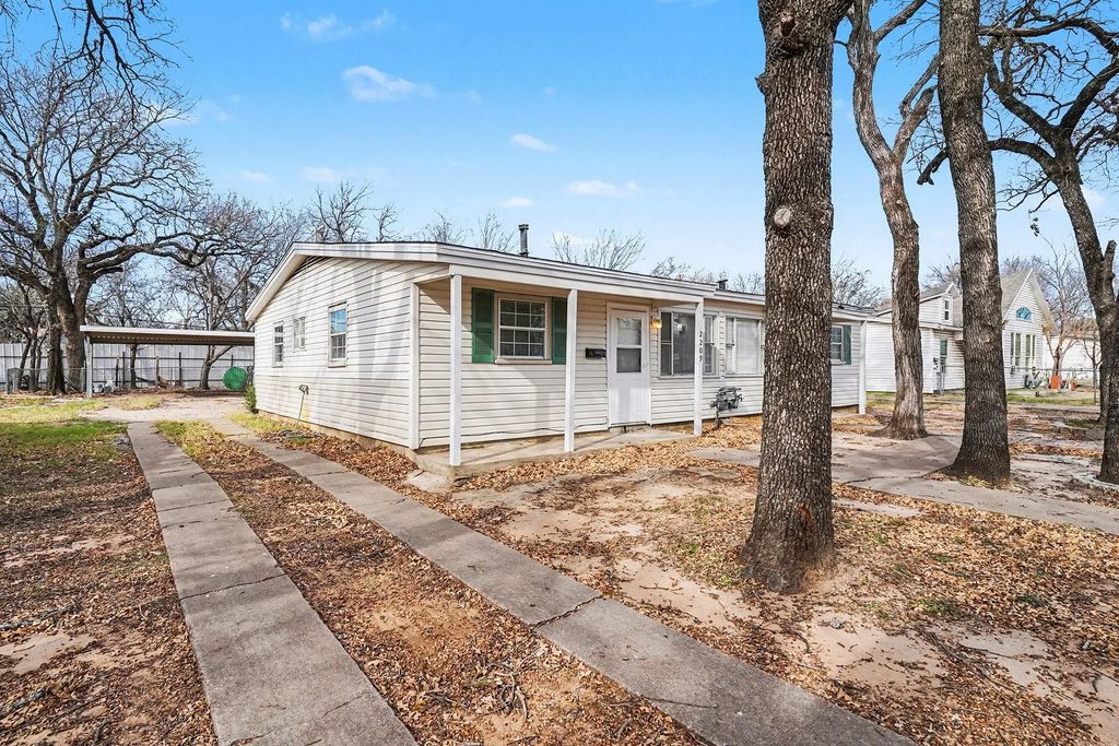 2209 Barbell Lane, Fort Worth