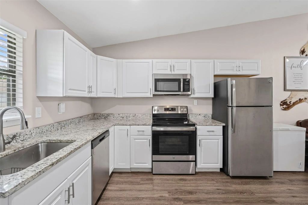 5413 Tin Top Highway, Granbury