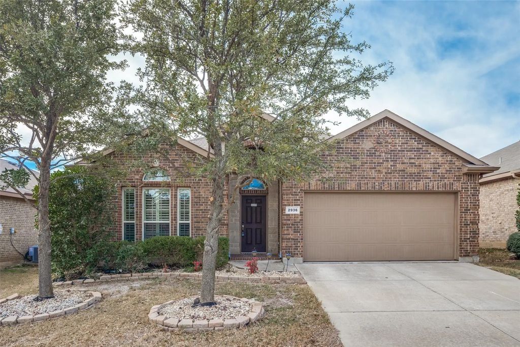 2936 Maple Creek Drive, Fort Worth