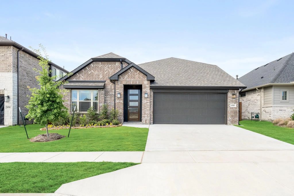 4505 Brentfield Drive, Fort Worth