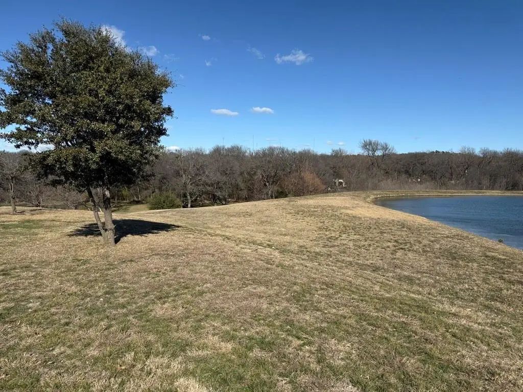 2453 Creekwood Drive, Cedar Hill
