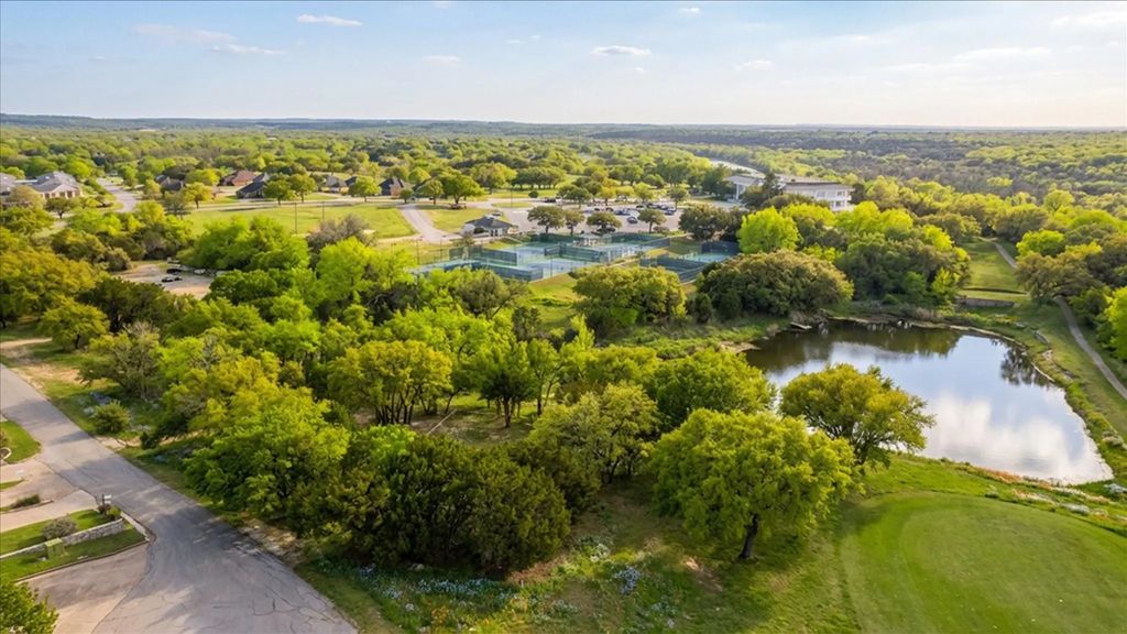 5015 Elms Court, Granbury