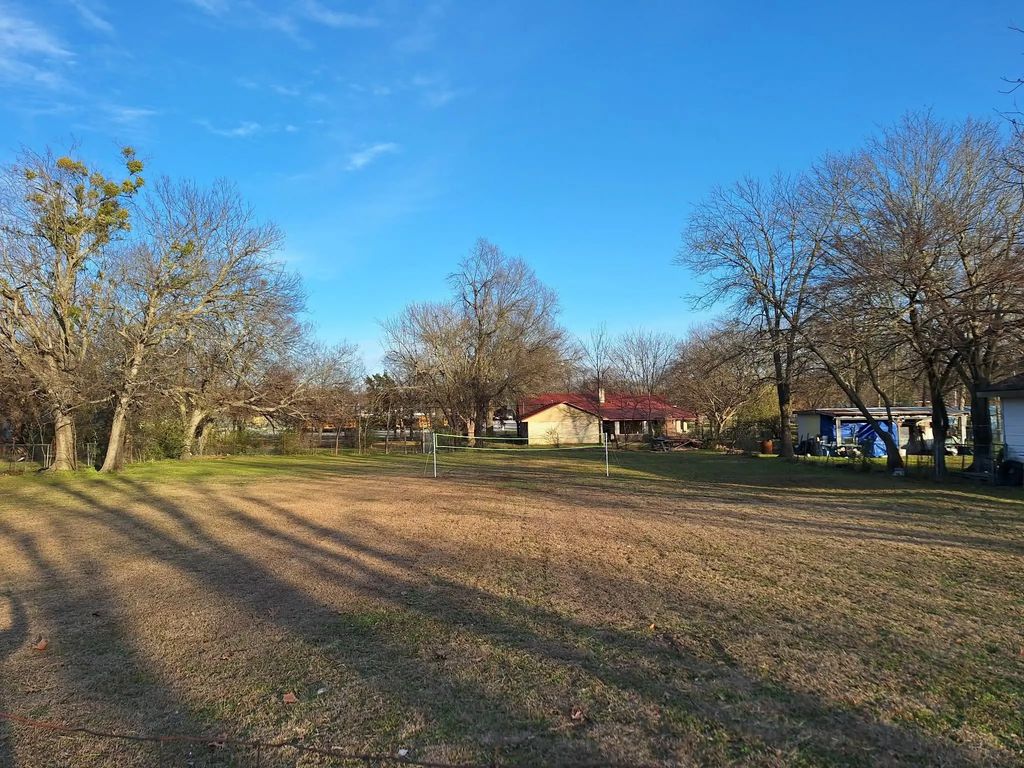 513 S San Antonio Street, Wolfe City