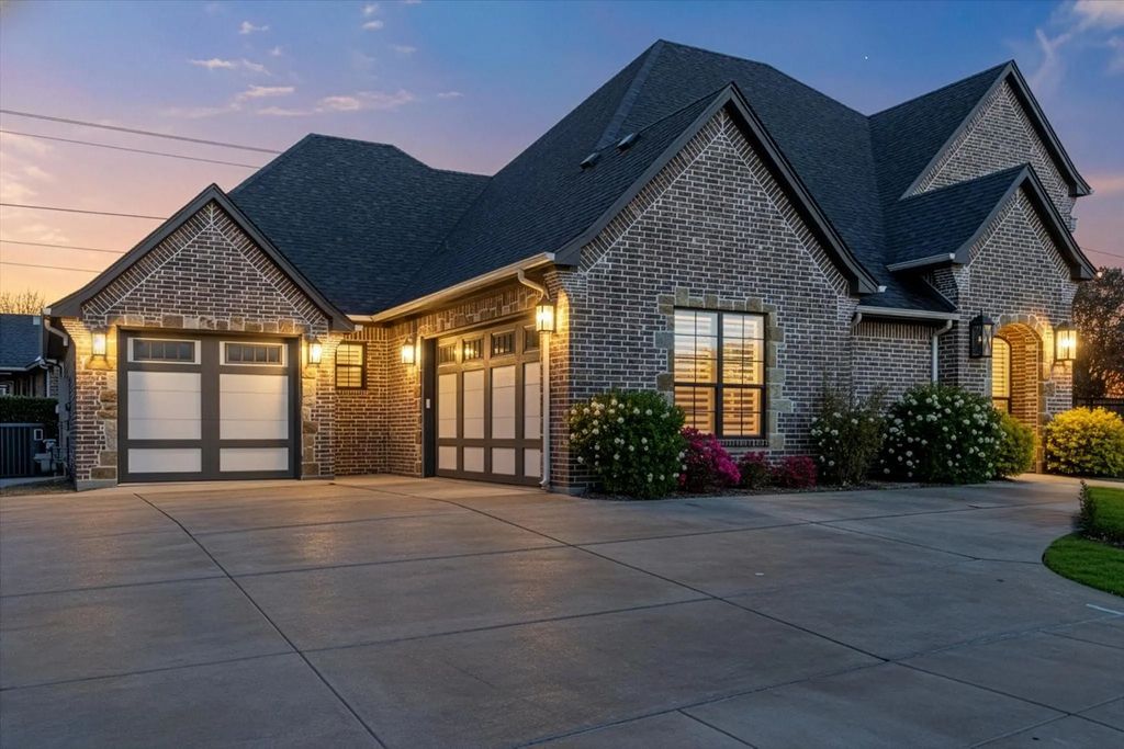 1001 Quarry Court, Granbury