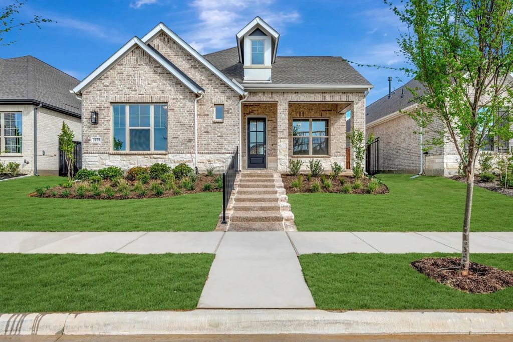 2079 Emerald Grove Lane, Arlington