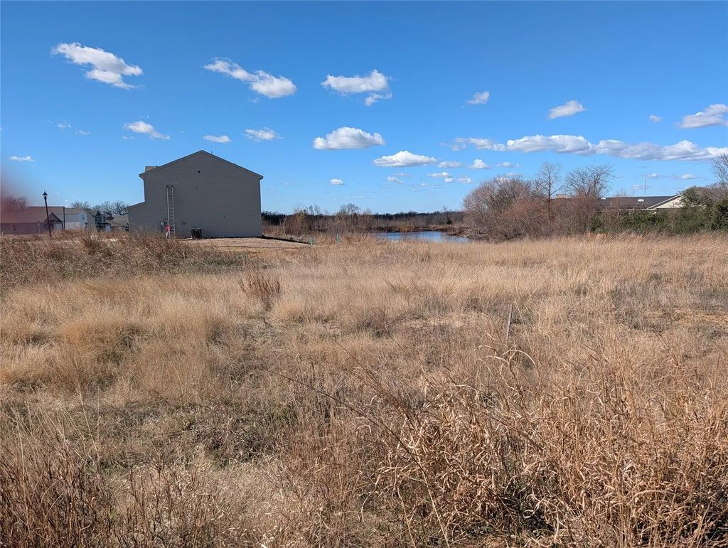 294 Victory Drive, Mabank