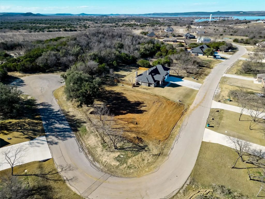 1125 Green Elm, Graford