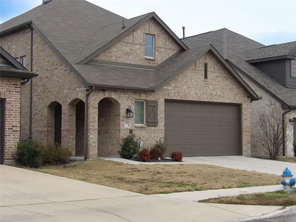 3936 Mercedes Bend, Heartland