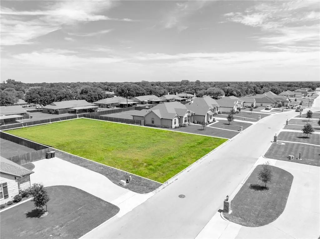 220 Fox Run Lane, Robinson