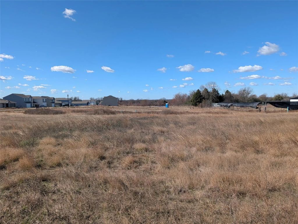 280 Victory Drive, Mabank