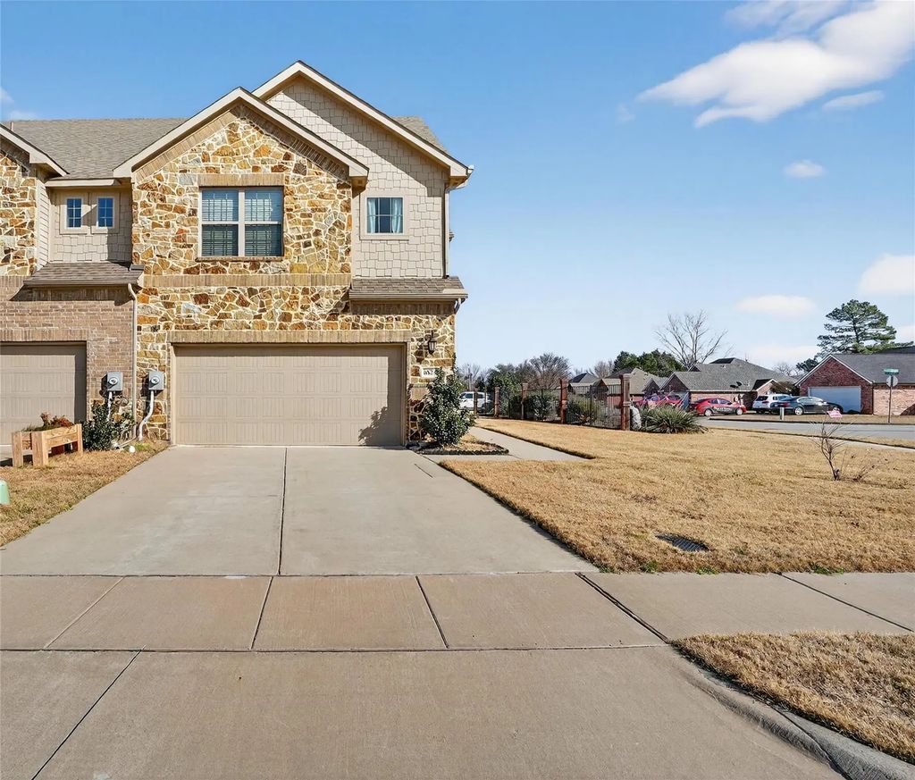 6824 Topaz Drive, Greenville