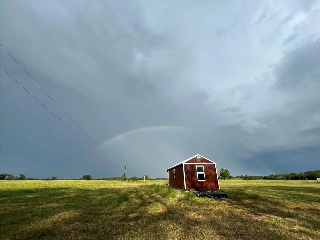 527 County Road 3351, Saltillo