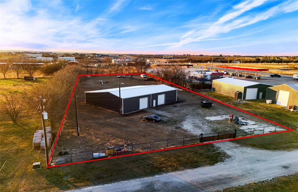 17549 Us Highway 380 W, Ponder