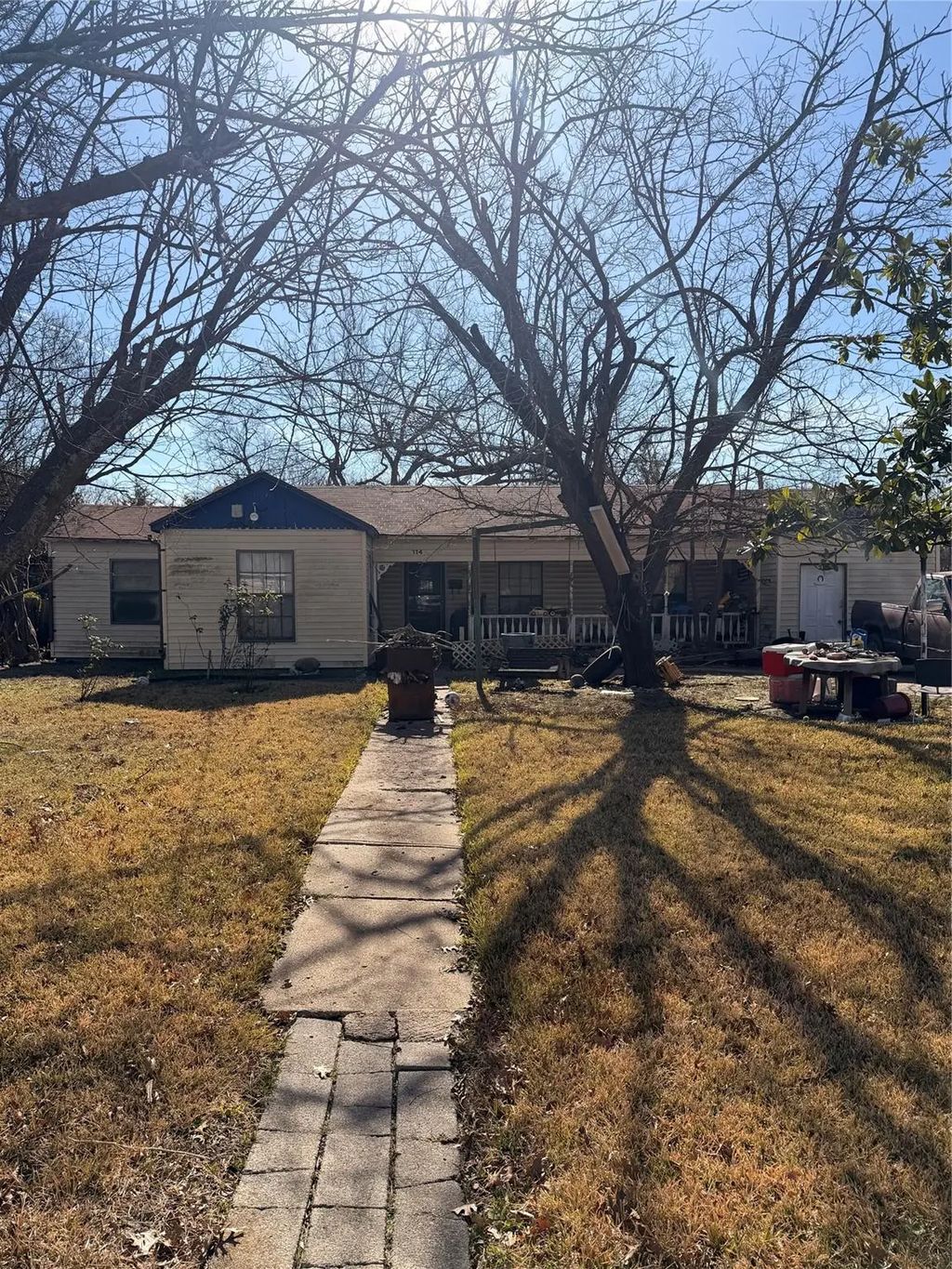 114 E Park Place Drive, Lancaster