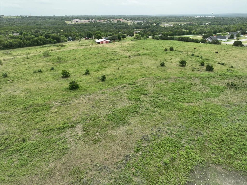 377 County Road 3244, Hico