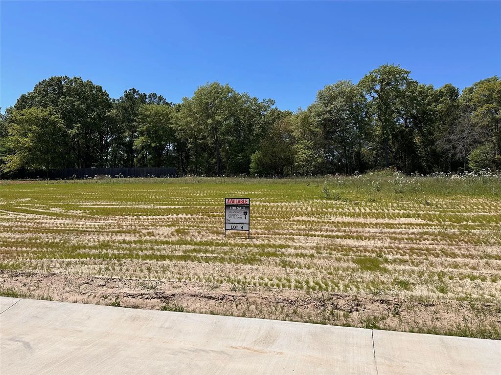 16935 Sawyer, Lindale