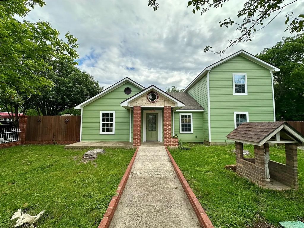 3642 Ada Avenue, Fort Worth
