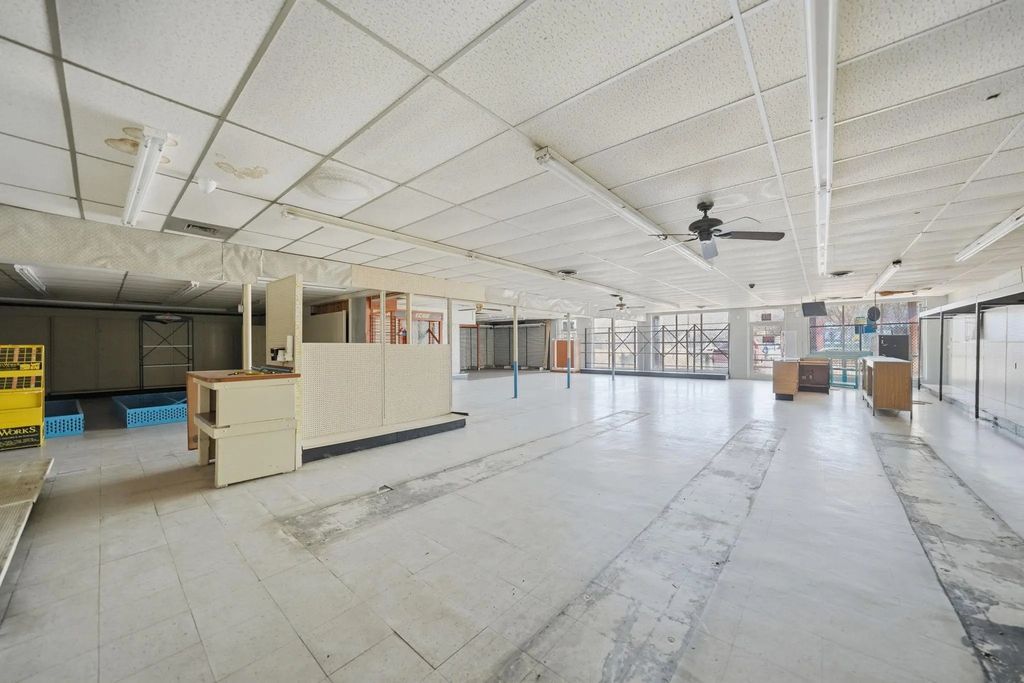 233 N Hampton Road, DeSoto