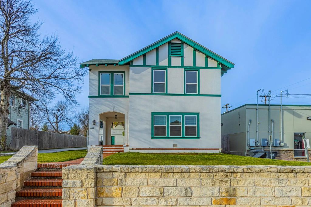 1314 N 15th Street, Waco