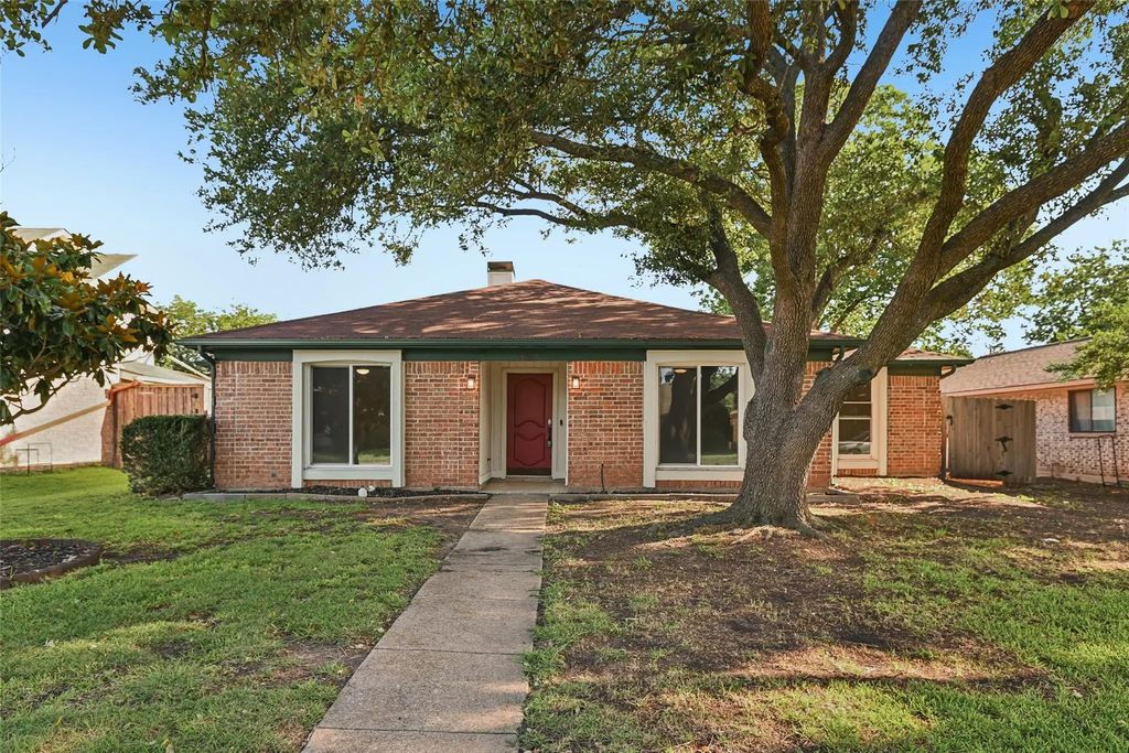 1127 Southwestern Drive, Richardson