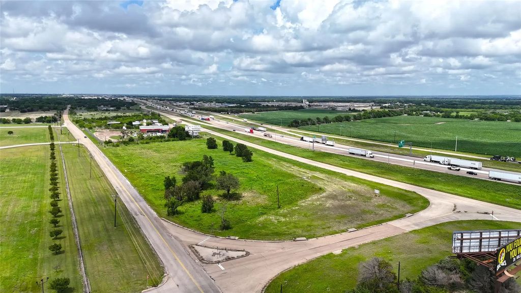 Tbd S Ih 35, Lacy Lakeview