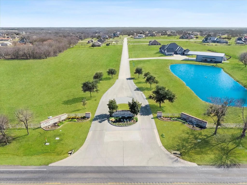 649 Horseshoe Bend, Royse City