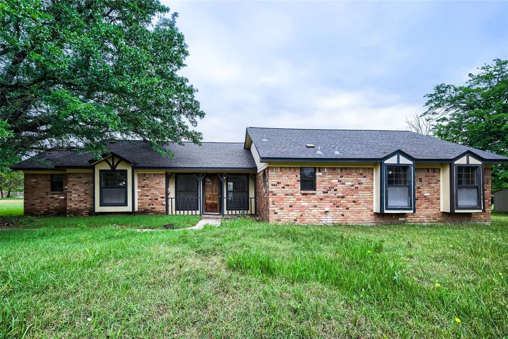 8251 Slippery Creek Court, Red Oak