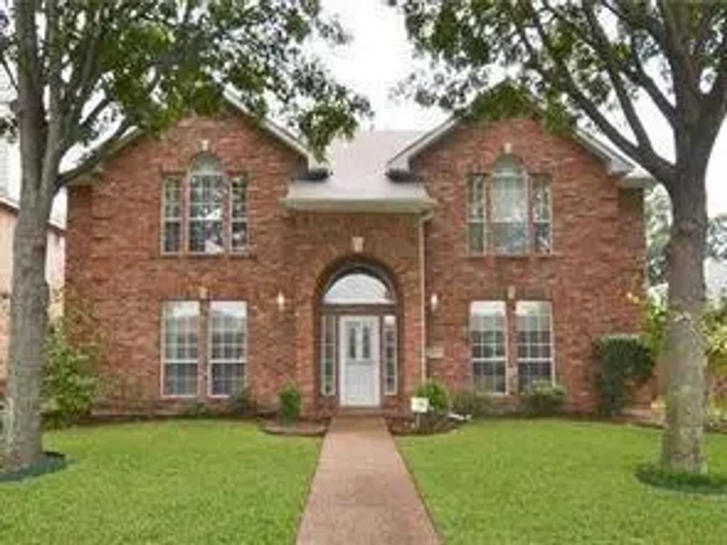 5828 Mossbrook Trail, Dallas
