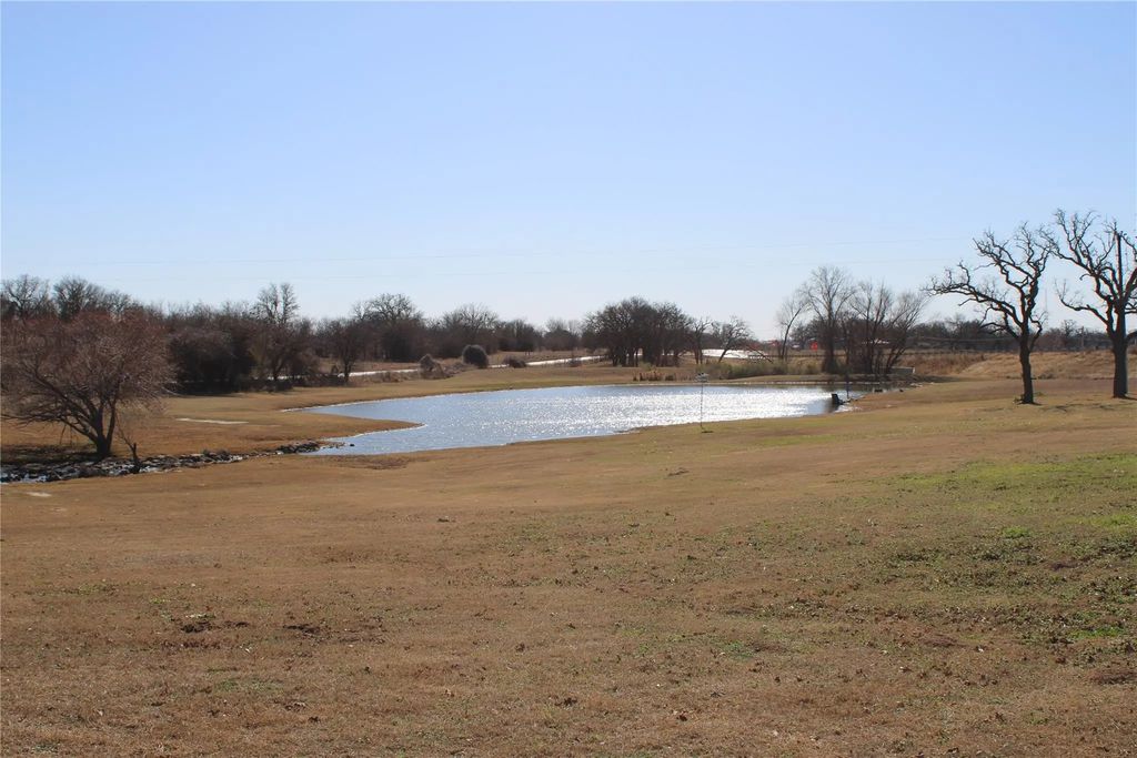 138 Walnut Creek Lane, Boyd