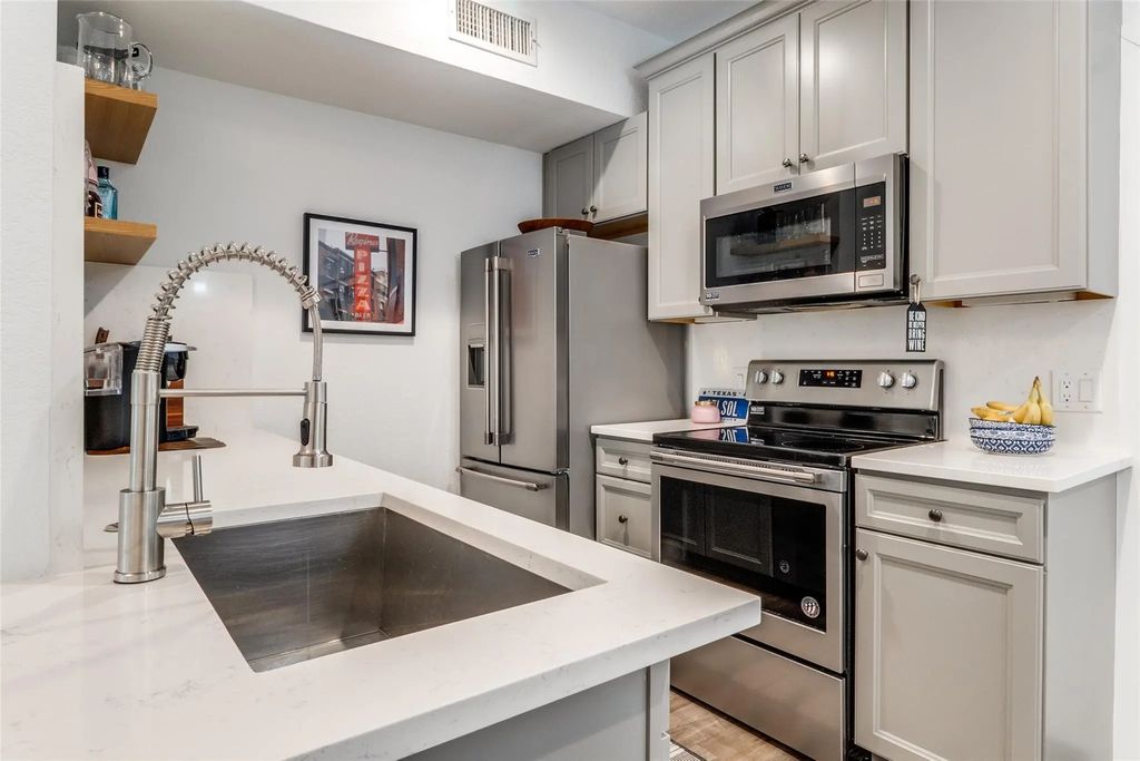 10750 Park Village Place A, Dallas