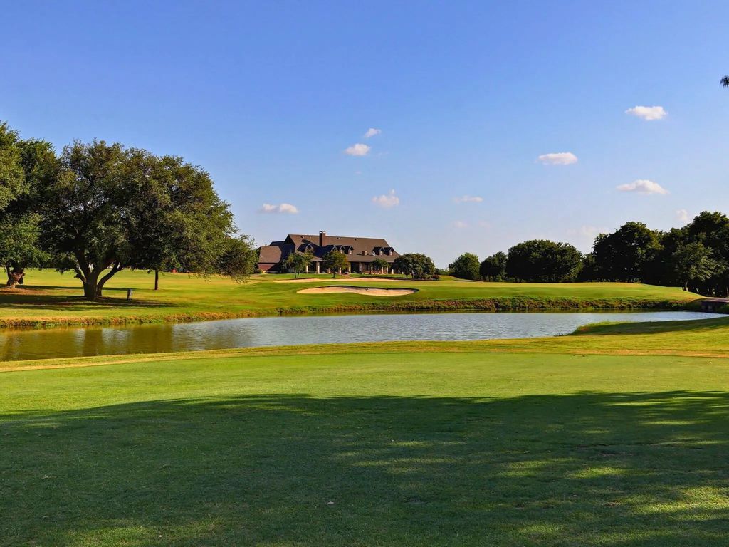 21042 Shady Oak Court, Whitney