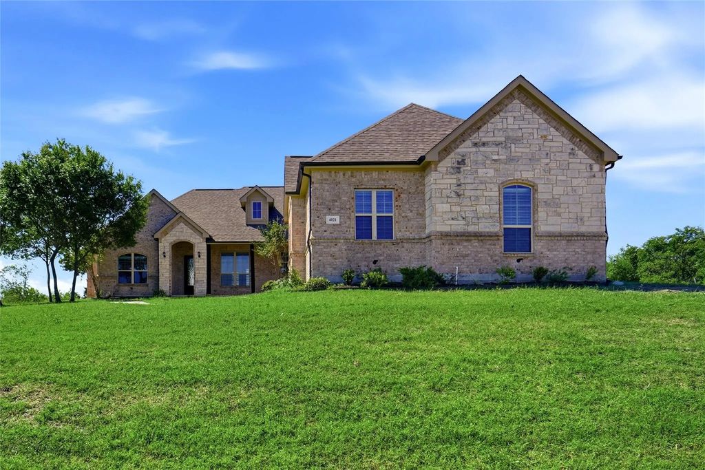 4021 J E Woody Road, Springtown