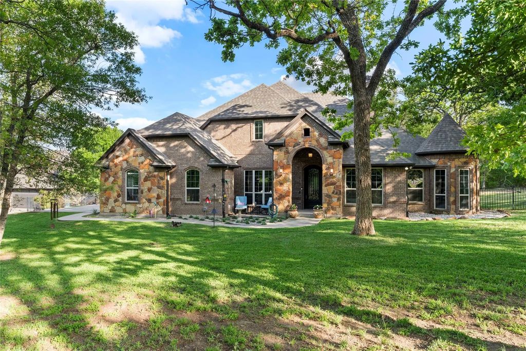 7401 Hilltop Drive, Fort Worth
