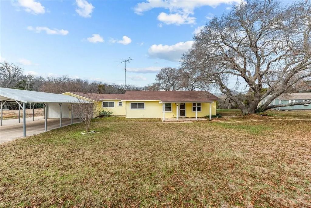 334 County Road 1296, Morgan