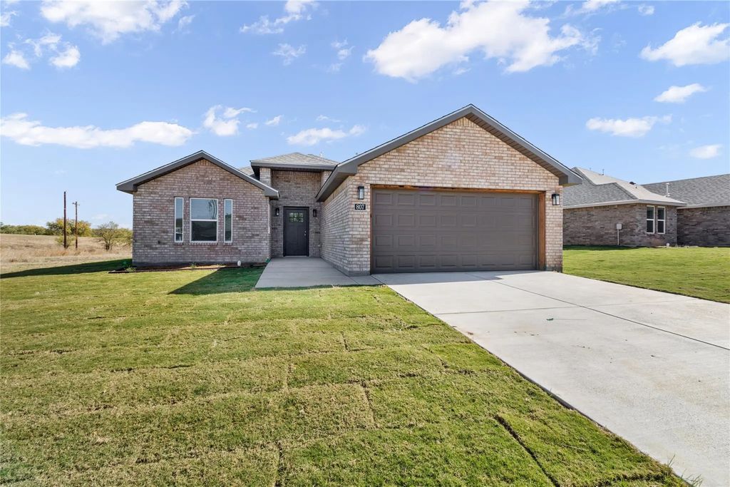 807 Bella Blvd Street, Coleman