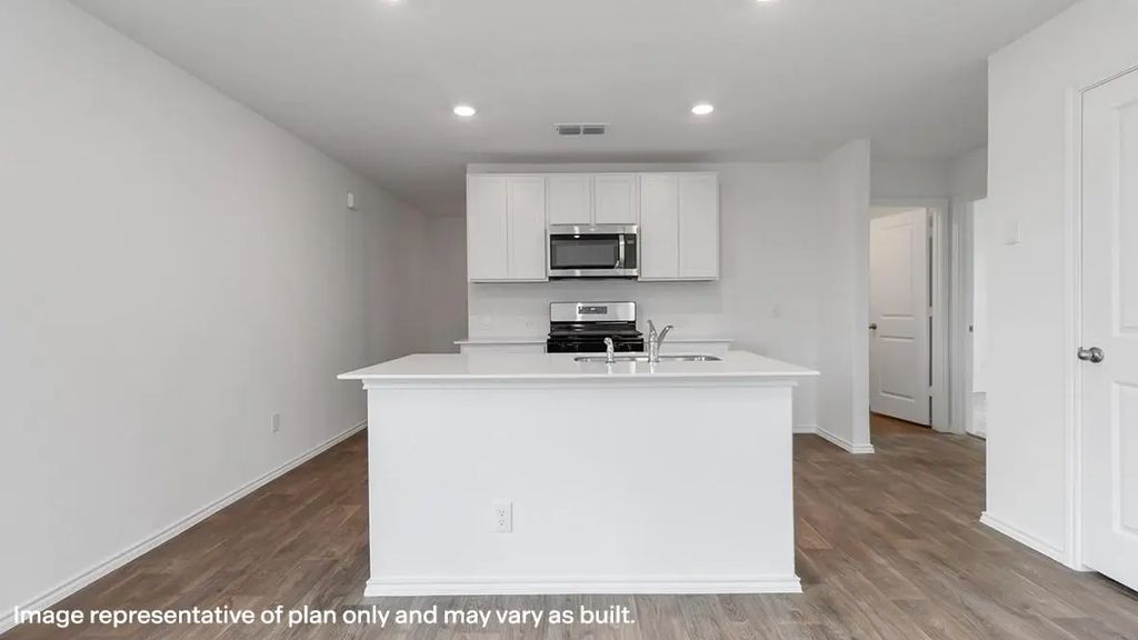 108 Nokota Drive, Leonard