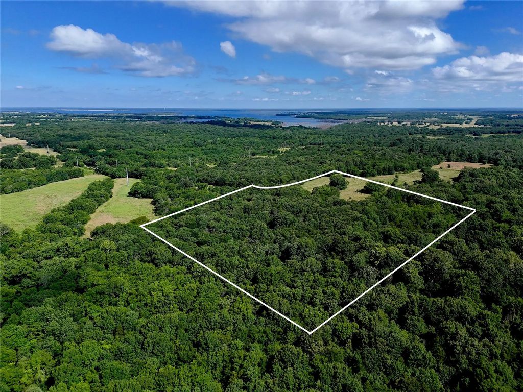 1700 Cr 2770, Honey Grove