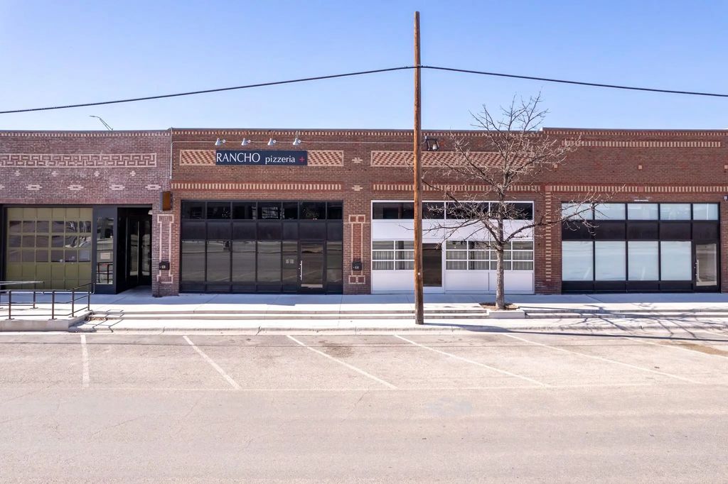 414 S Commerical Avenue, Coleman