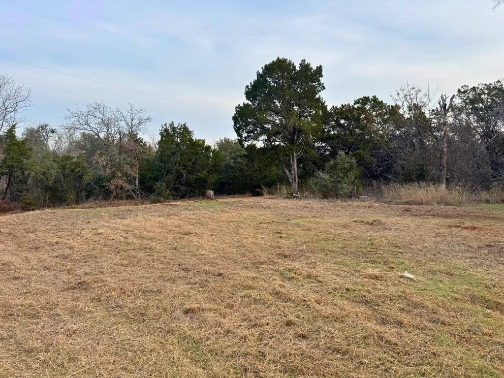 349 S Possum Creek, Waco