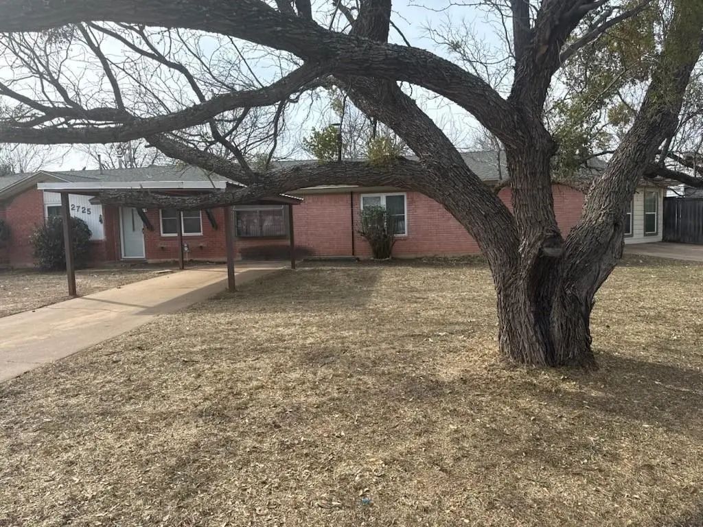 2725 Robertson Drive, Abilene