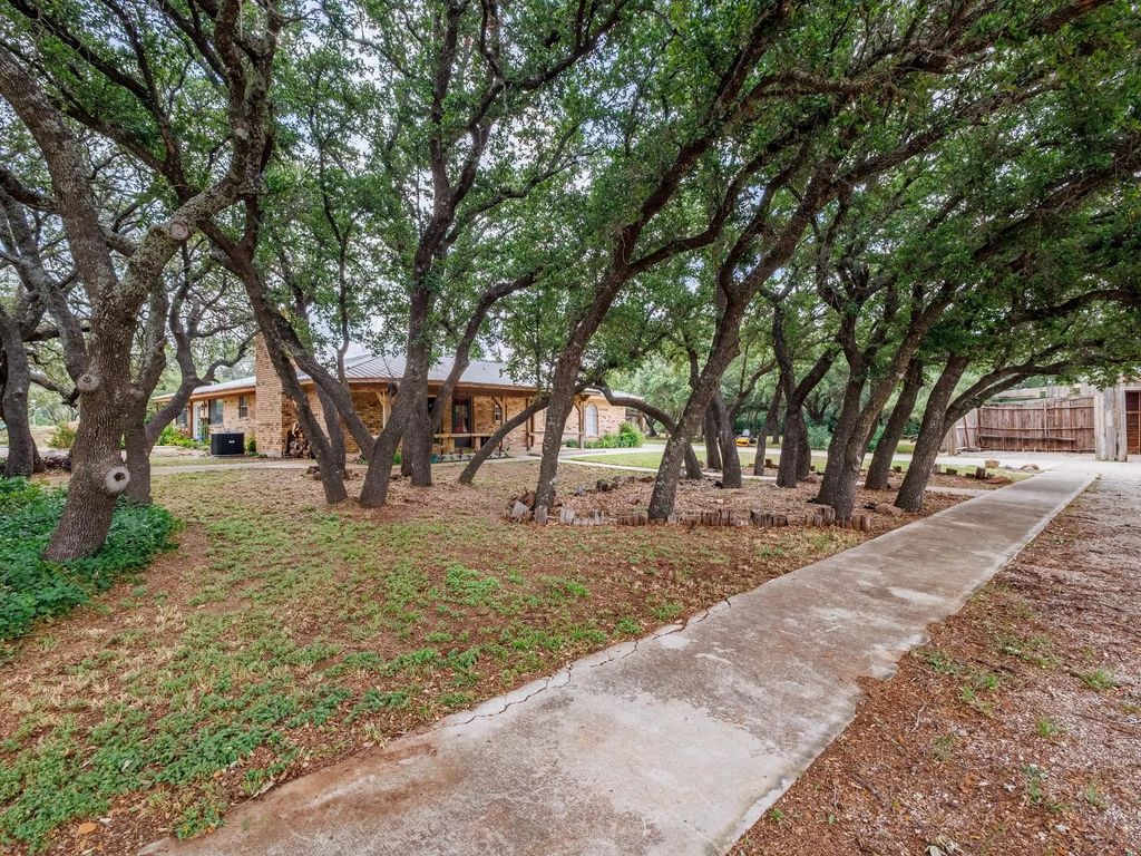 7250 Fm-2125 N, Brownwood