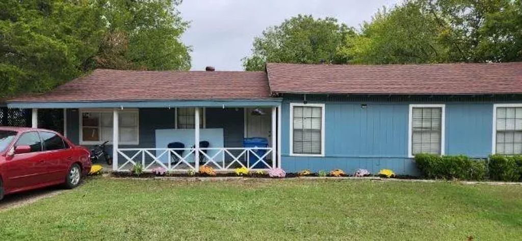 108 E Maple Street, Keene
