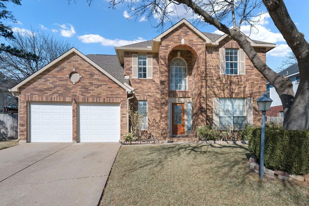 4303 Solitude Court, Arlington