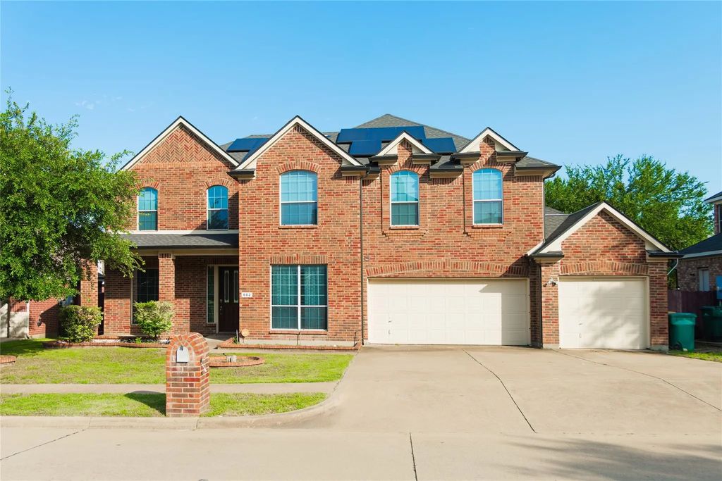 662 Oak Creek Drive, Cedar Hill