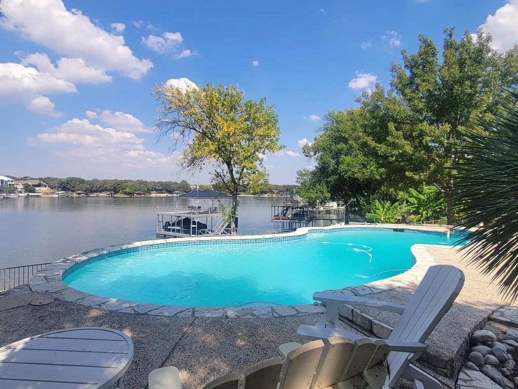 8917 Random Road, Fort Worth